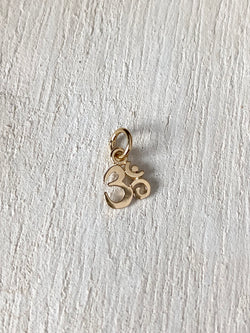 SWEET OM MINI CHARM