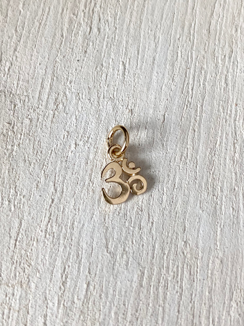 SWEET OM MINI CHARM